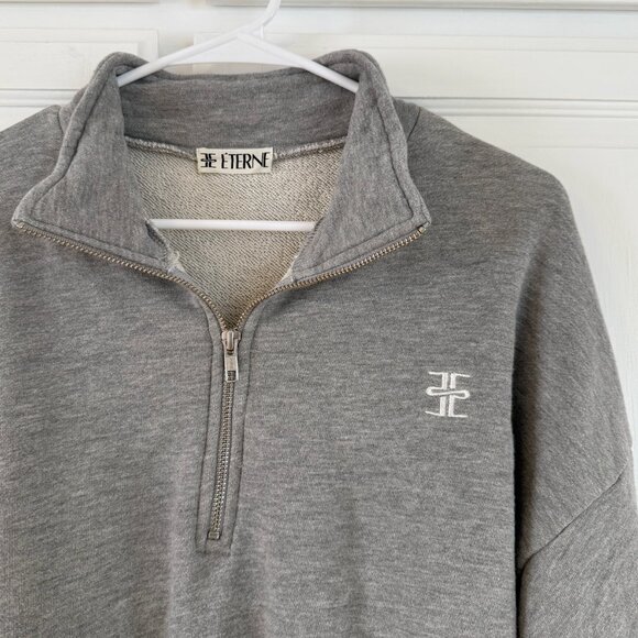 Éterne Cropped Half-Zip Sweatshirt – Heather Grey – Medium - Picture 3 of 7